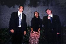 Uma Negra M�rmon com Amigos Mission�rios